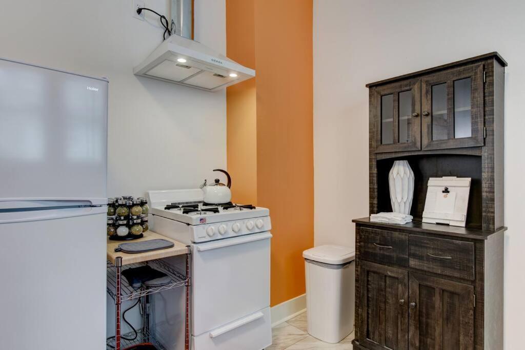 Villa Clementine Bungalow Downtown Hot Springs Exterior foto